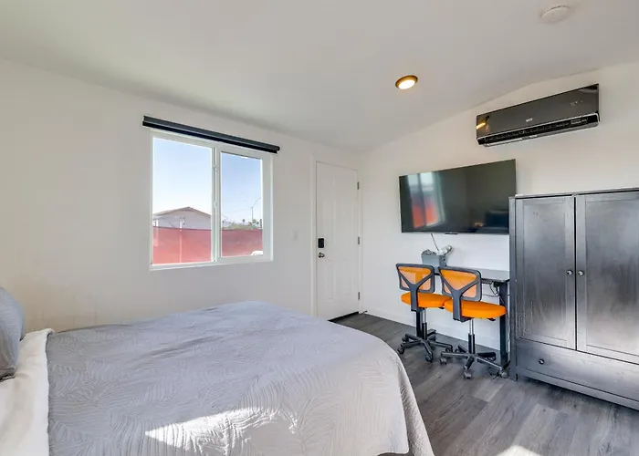 Near Chase Field & Downtown Events Apartment *