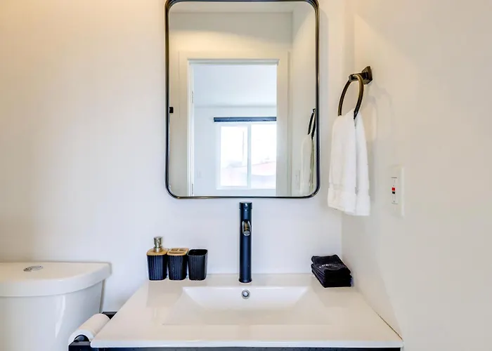 Apartment Near Chase Field & Downtown Events